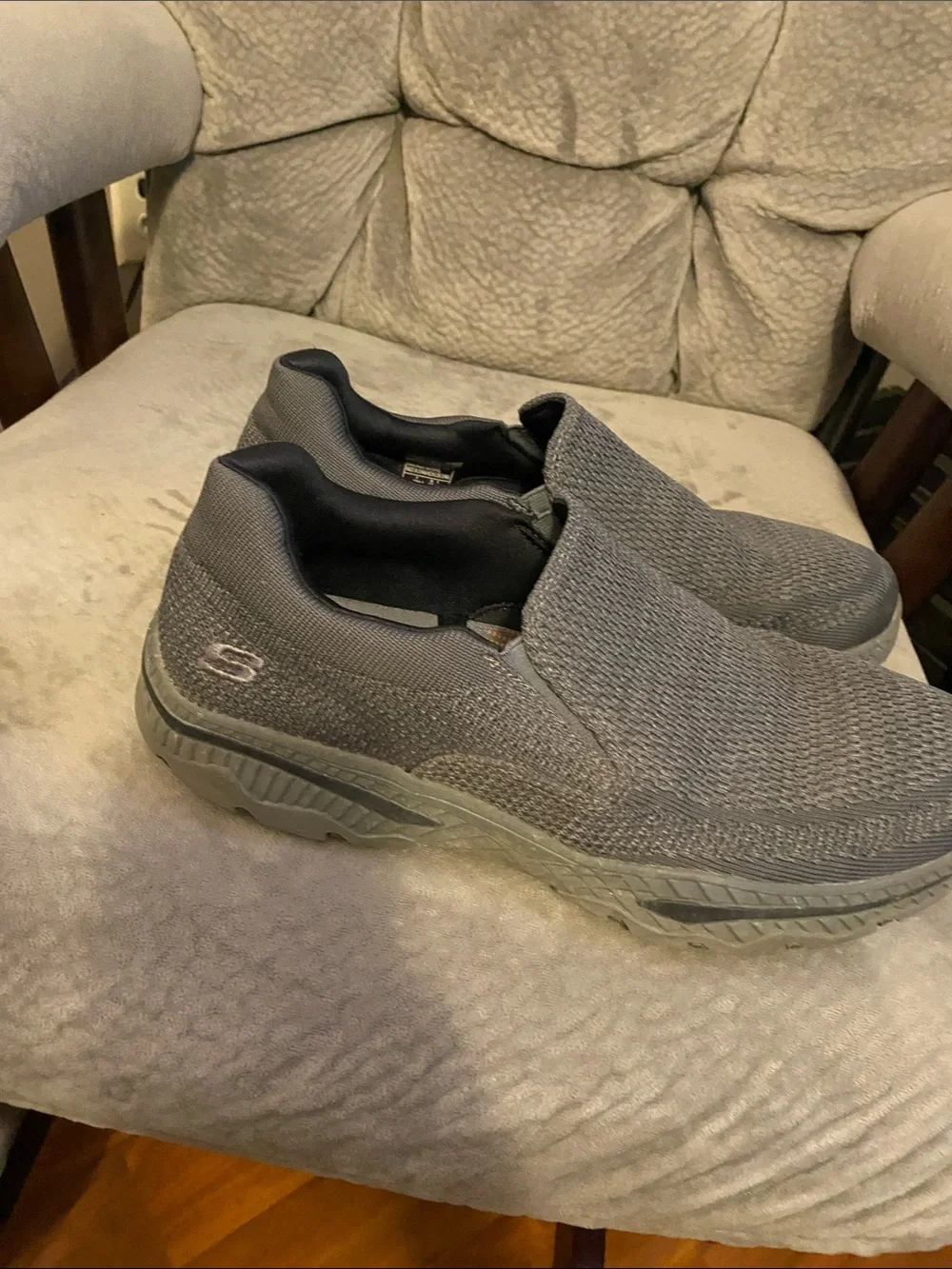 Skechers breathable knit